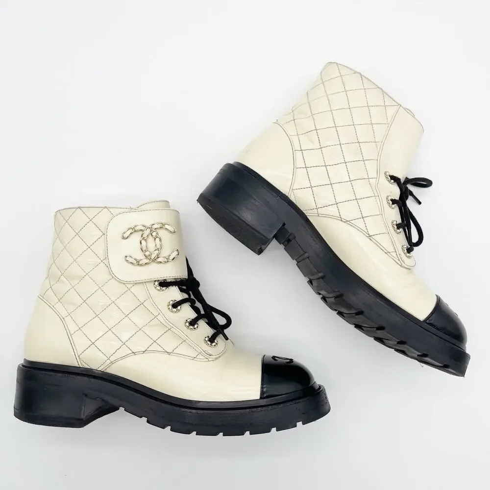 Chanel Brave Ivory Black Quilted Leather Chain CC Cap Tap Combat Boots EU 41